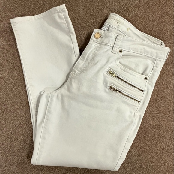 Jennifer Lopez Denim - Jennifer Lopez Hip Zip Capri